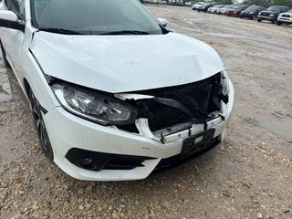 2018 Honda Civic EX-T - Primary Damage Left Image